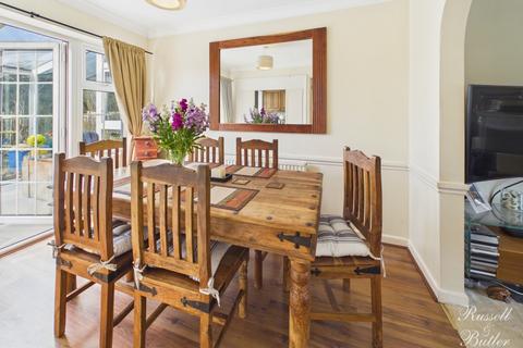 undefined, Akister Close, Buckingham, Buckinghamshire, MK18