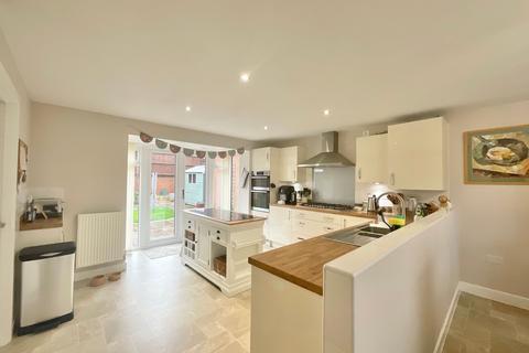 4 bedroom detached house for sale, Parn Close, Crewe, CW1