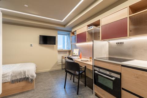 undefined, Deluxe Studio at Potterrow, 16-18 Potterrow EH8