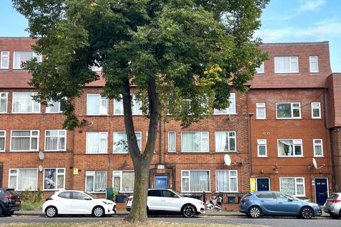2 bedroom flat for sale, 238 Everton Court, Honeypot Lane, Stanmore, Middlesex, HA7 1DZ