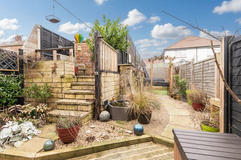 4 bedroom semi-detached house for sale, Gratton Place, Chesterfield S41