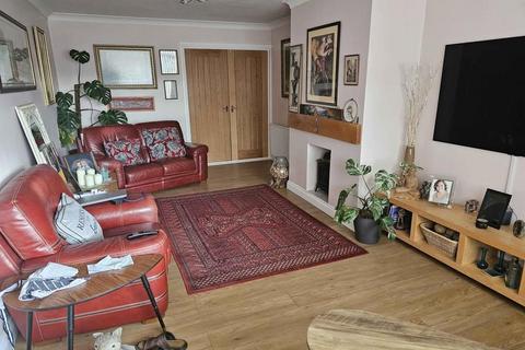 4 bedroom semi-detached house for sale, Hillcrrest, North Seaton, Ashington