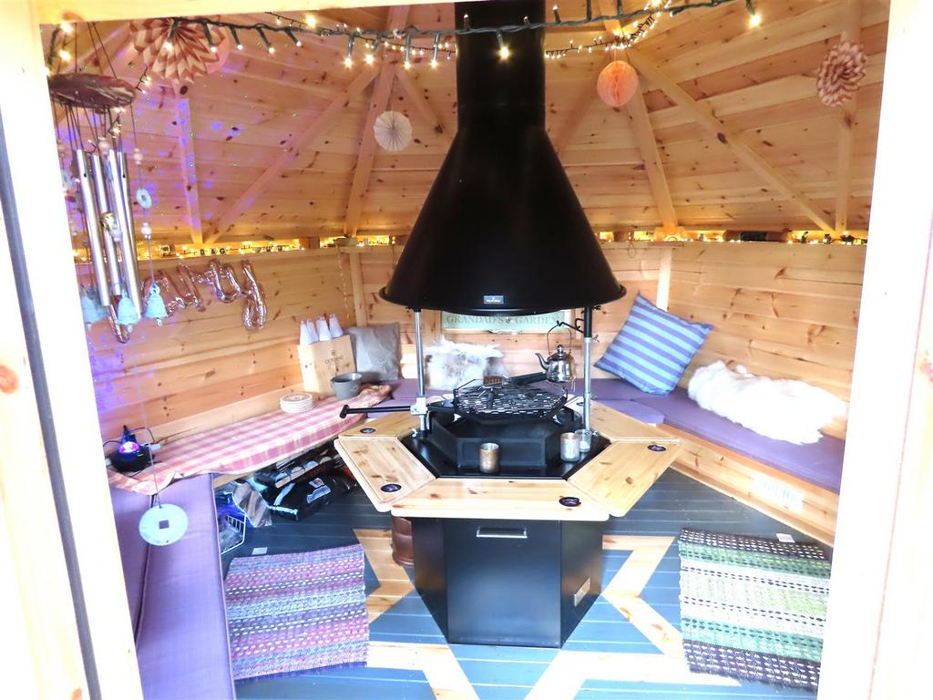 Artic cabin