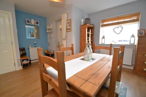 3 bedroom terraced house for sale, Idle, Idle BD10