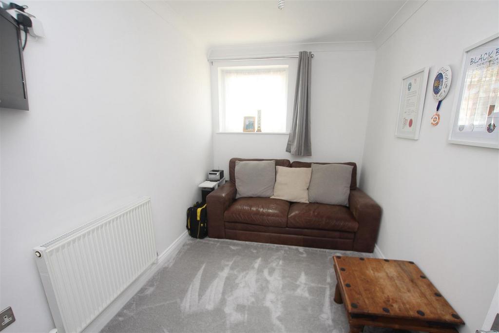 Bedroom 3.jpg