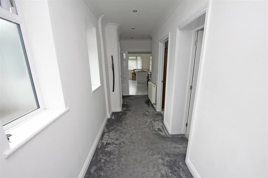 Hall b.jpg