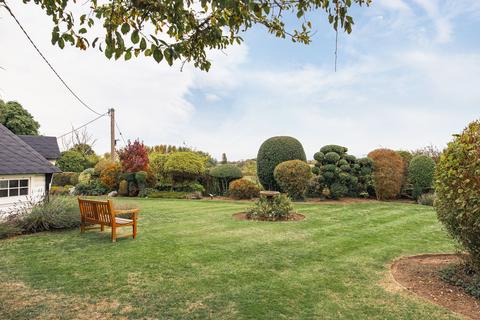 5 bedroom detached house for sale, Mature Family Home a Few Minutes' Walk from the Beach in Old Hunstanton