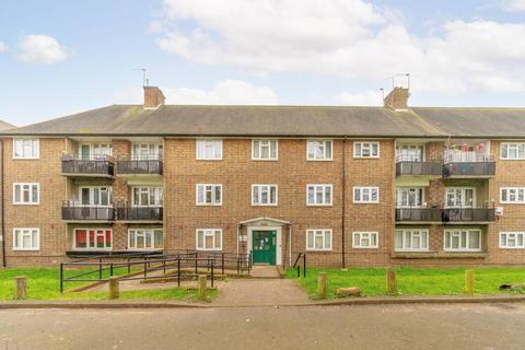2 bedroom flat to rent, Hillside House, Croydon, CR0