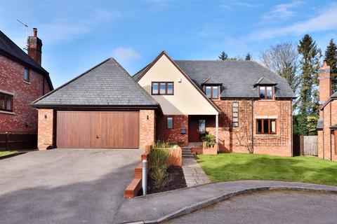 4 bedroom detached house for sale, Cypress Gardens, Hereford
