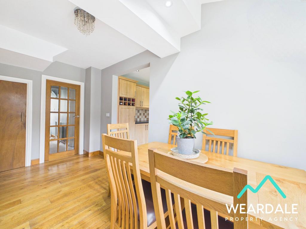 Sunroom / Dining Room