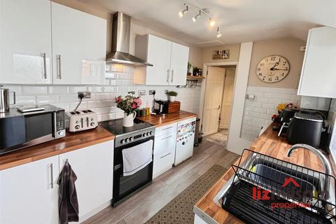 3 bedroom terraced house for sale, Sandcliffe Road, Swadlincote DE11