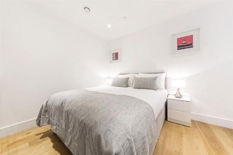 undefined, High Street, Slough SL1