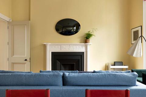 1 bedroom apartment to rent, Harley Street