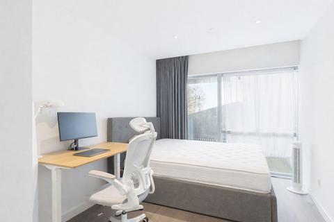 2 bedroom flat to rent, Cutter Lane, London SE10