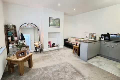 2 bedroom house for sale, Grange Road, Batley WF17