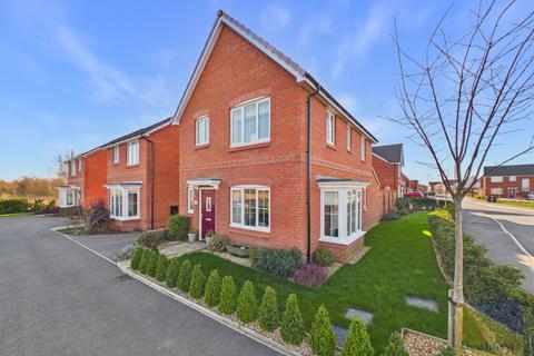 3 bedroom detached house for sale, Pollen Gardens, Warton PR4