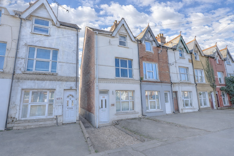 undefined, London Road, Buckinghamshire HP11