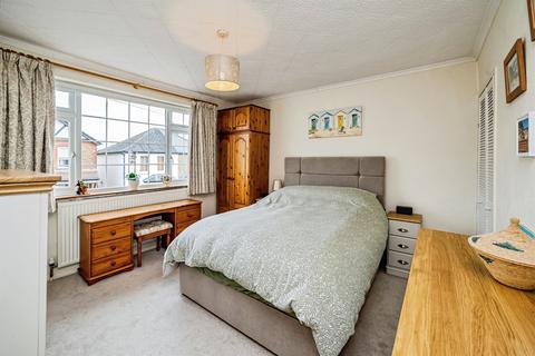 undefined, Milner Road, Burnham, Slough