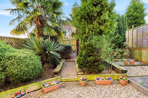 3 bedroom end of terrace house for sale, Singleton Drive, Grange Farm, MK8