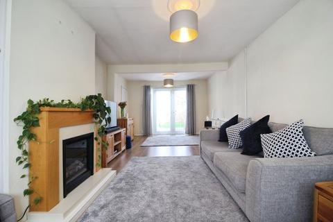 undefined, Shenton Close, Swindon SN3