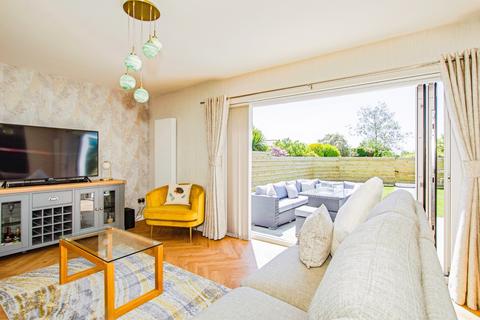 3 bedroom bungalow for sale, Millfields Close, Pembrokeshire SA68