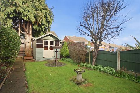 3 bedroom semi-detached house for sale, Glenfield Crescent, Chesterfield