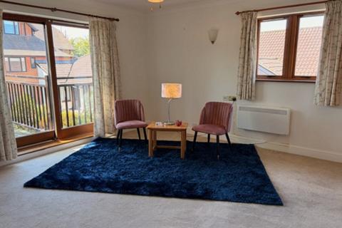 2 bedroom apartment for sale, 5 Beech Lodge, Hartley Wintney, RG27