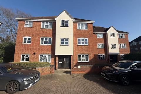 2 bedroom apartment to rent, Burdetts Road, Dagenham