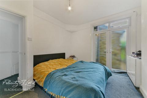 2 bedroom flat for sale, Boyne Road, London SE13