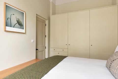 1 bedroom apartment to rent, Harley Street