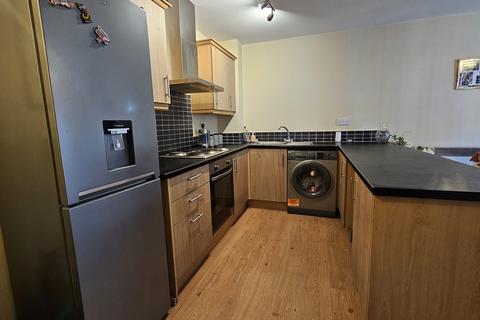 2 bedroom apartment to rent, New Hall Lane, Preston, PR1