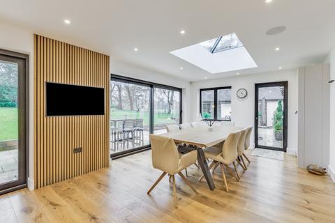 5 bedroom detached house for sale, Vera Lane, Welwyn, Hertfordshire, AL6 0EW