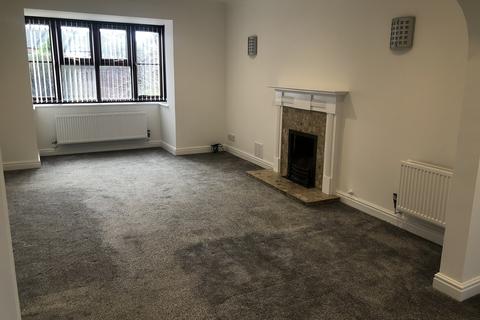 4 bedroom detached house to rent, Stockwell Road, Devizes SN10
