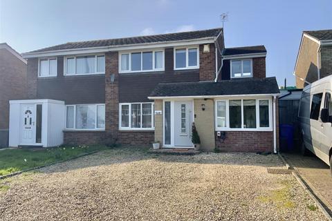5 bedroom semi-detached house for sale, Glebe Road, Deanshanger, Milton Keynes