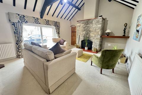 undefined, off A5025, Llanrhyddlad, Anglesey, LL65