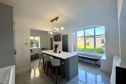 3 bedroom semi-detached house for sale, Meadway, Preston PR1
