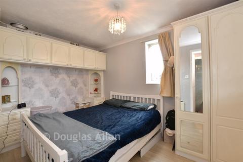 undefined, Calvert Drive, Basildon SS13