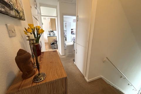 2 bedroom flat for sale, North Park Road, Bramhall
