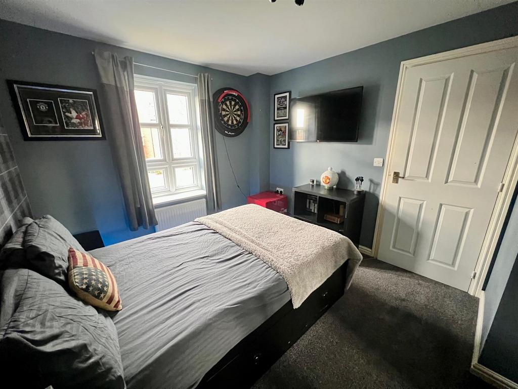 Bed 3.jpg