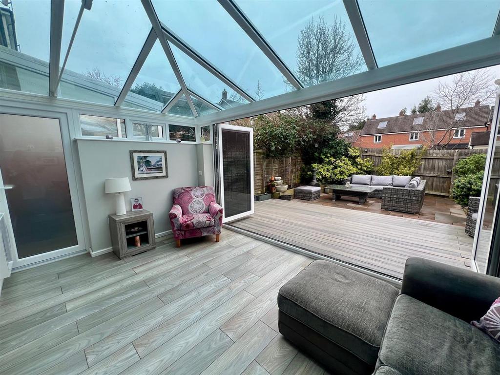 Sun room 2.jpg