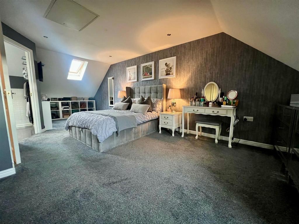 Bedroom One.jpg