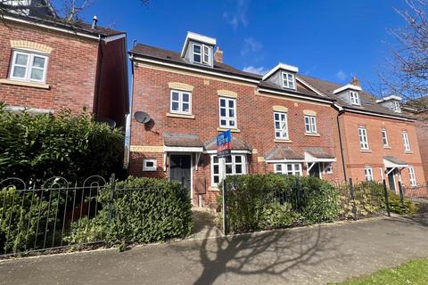 4 bedroom townhouse for sale, Hill View Road, Malvern