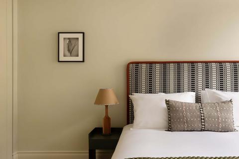 1 bedroom apartment to rent, Harley Street