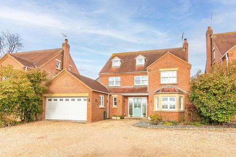 5 bedroom detached house for sale, Eleanors Garden, Stewkley