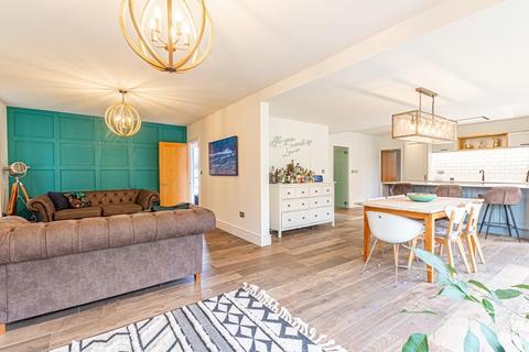 5 bedroom detached house for sale, Eleanors Garden, Stewkley