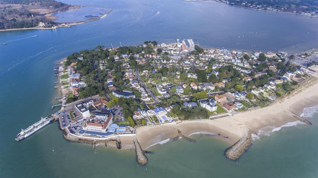 Sandbanks Drone 6.jpg