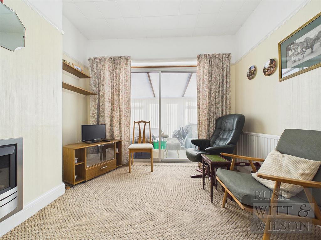 CAM03417 G0-PR0994-STILL015.jpg