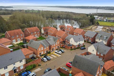 2 bedroom semi-detached house for sale, Wardle Close, Brantham