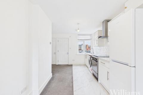 2 bedroom property to rent, Cambridge Street, Aylesbury HP20