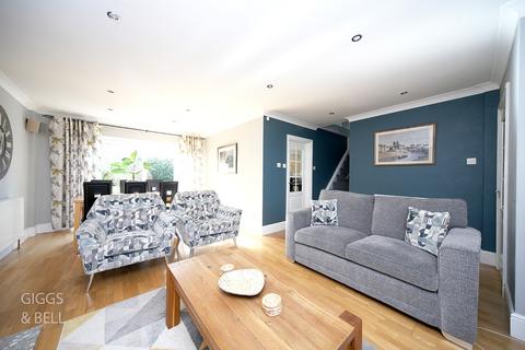 3 bedroom semi-detached house for sale, Cromwell Road, Stevenage, Hertfordshire, SG2